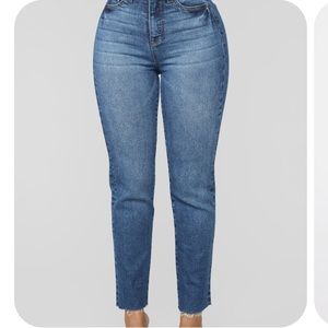 Fashion Nova High Rise Mom Jeans